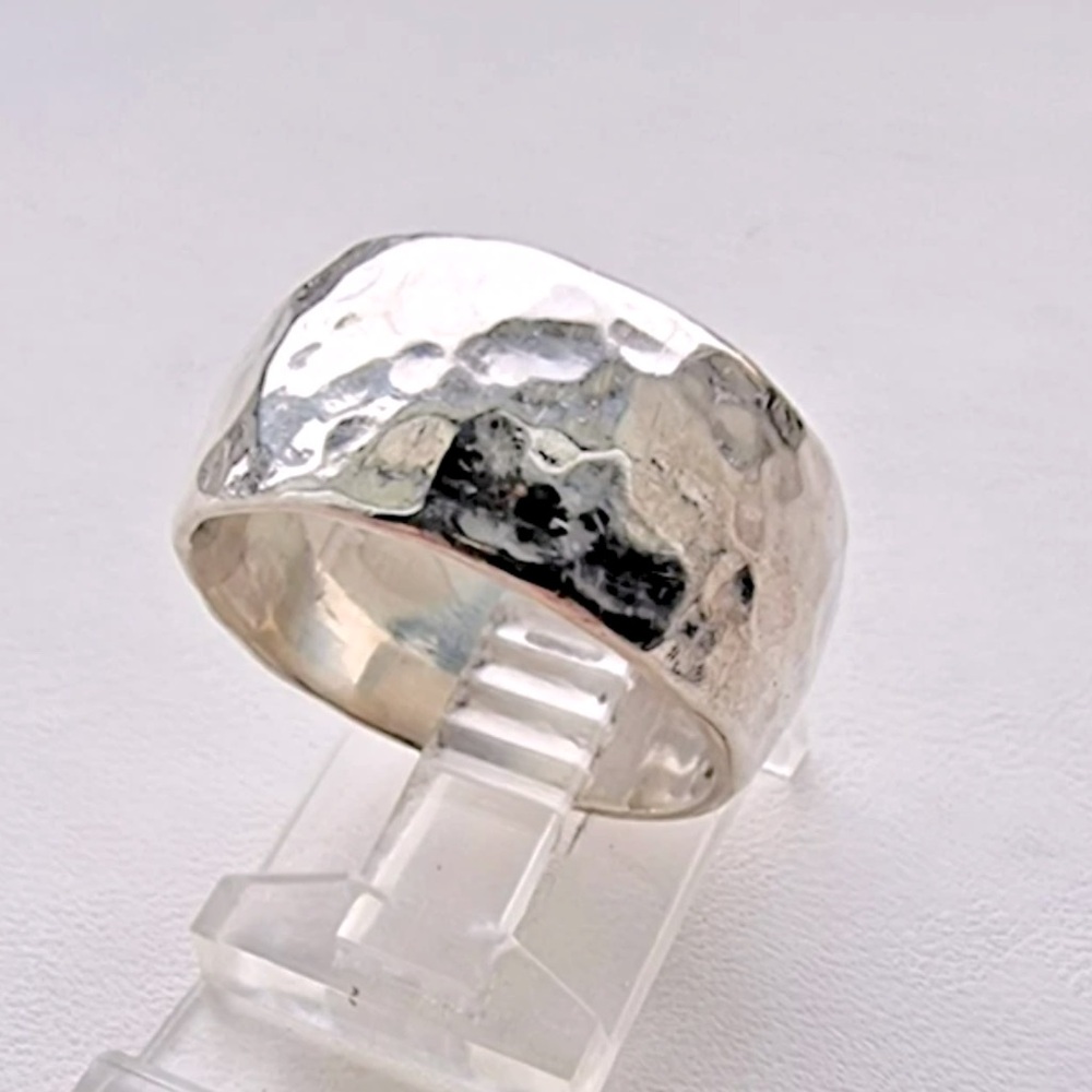 Silpada Vintage Heavy Hammered 
Sterling Silver Wide Band Ring Size 8 - Picture 4 of 8